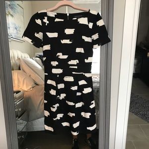 Cute fitted French Connection dress